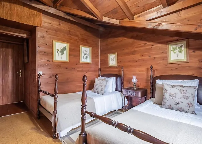 Achada Da Mouca By Homie Domek alpejski Santana (Madeira)