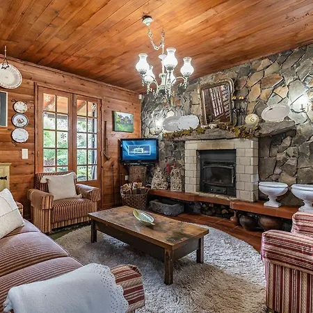 Achada Da Mouca By Homie シャレー