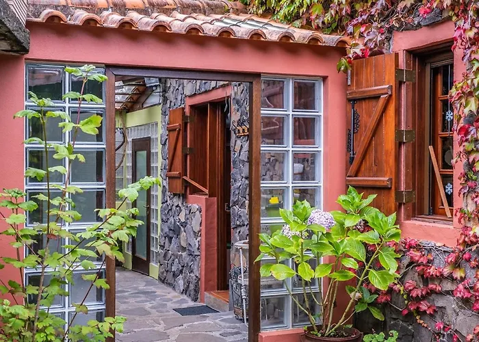 Achada Da Mouca By Homie Alpehytte